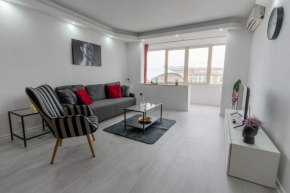 Quiet Apartment Ruby Horizon